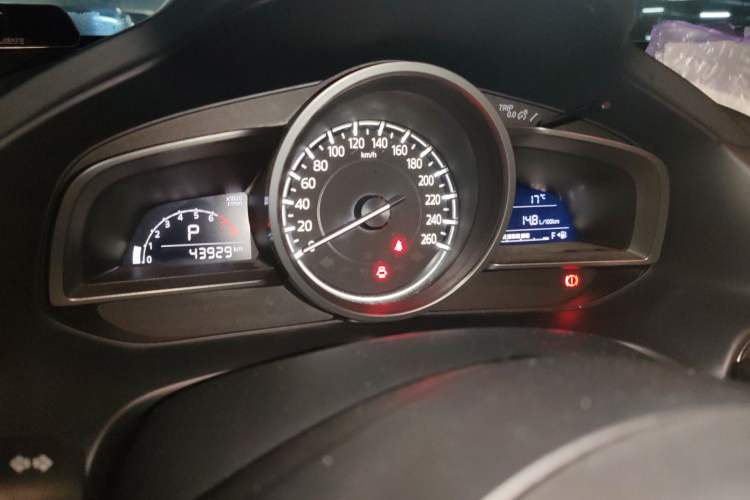 Used Mazda CX-4 2016 2.0L Automatic 2WD Blue Sky Dynamic Edition