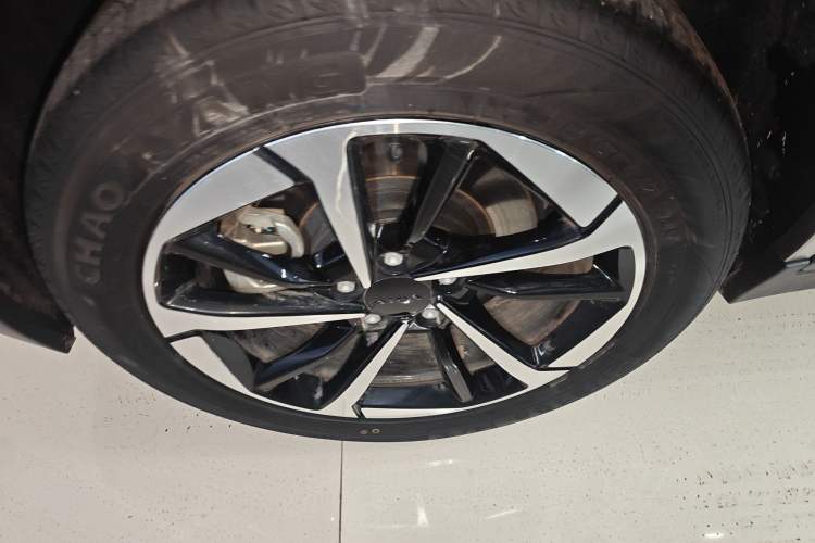 Used AION Y 2023 Younger Star Edition