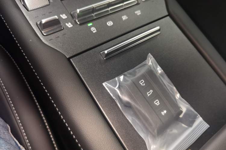 Used Tank 300 2025 2.0T Conqueror
