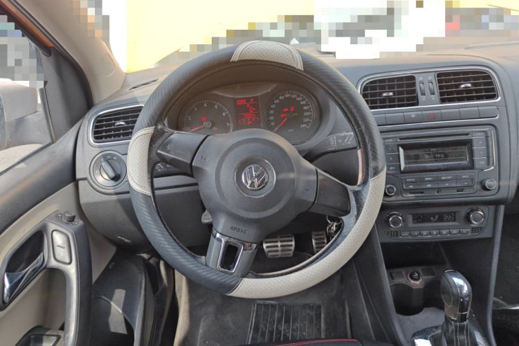Used Volkswagen Polo 2012 1.6L Cross Polo Automatic Transmission Steering Wheel