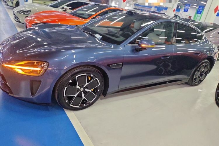 Used Xiaomi Auto SU7 2024 Four-Wheel Drive Ultra-Long Range Advanced Intelligent Driving Max Edition
