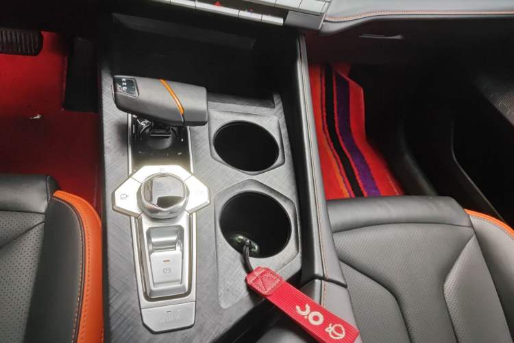 Used CHANGAN UNI-V 2023 1.5T Prestige Model