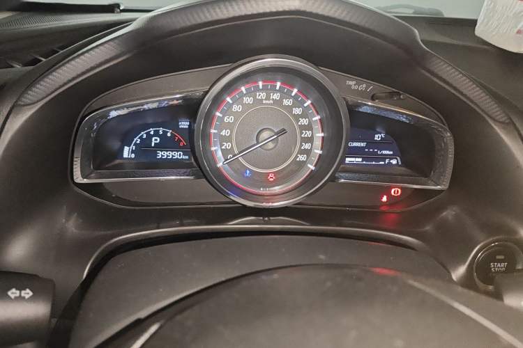 Used Mazda Mazda 3 Axela 2016 Sedan 1.5L Automatic Luxury Model