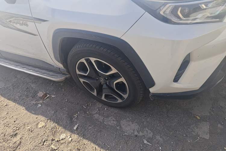 Used Toyota RAV4 2020 2.0L CVT Two-Wheel Drive Prestige Edition