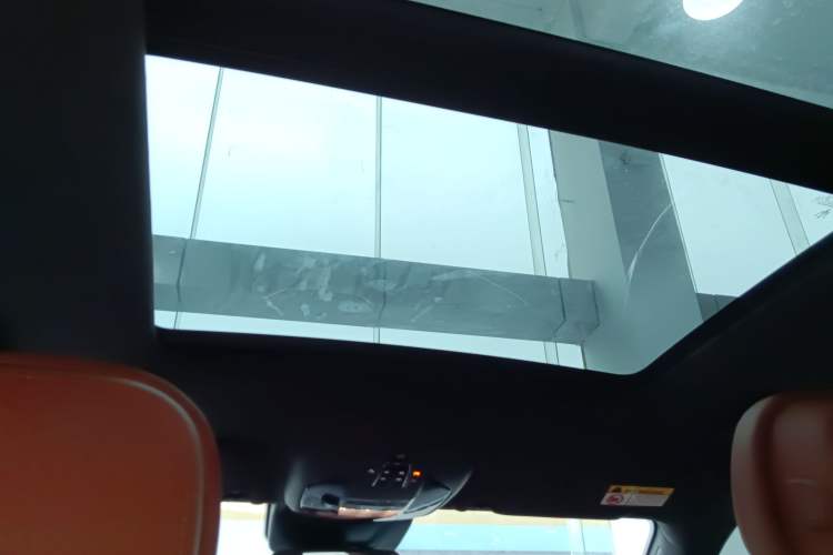 Used Maserati Levante 2022 2.0T GT Sharp Edition Headliner