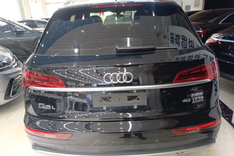 Used Audi Q5L 2022 40T Fashionable and Elegant Model