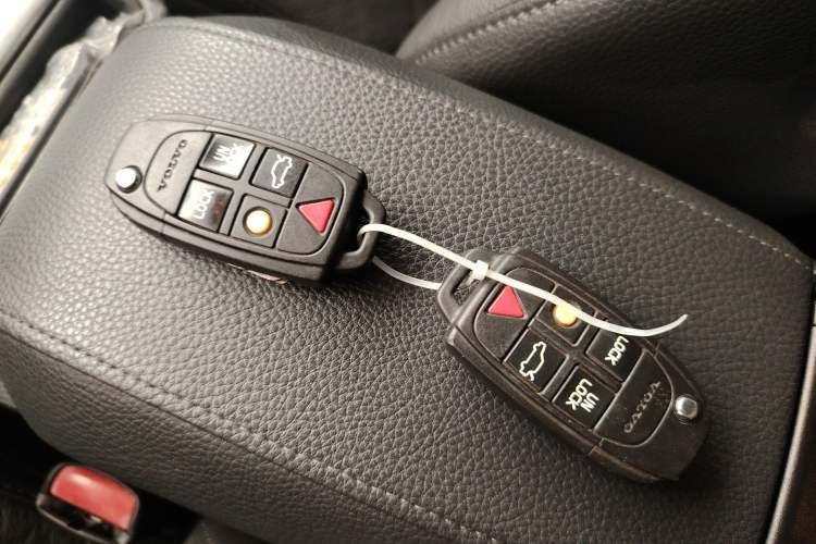 Used Volvo XC90 2013 2.5T T5 Luxury Upgrade Edition