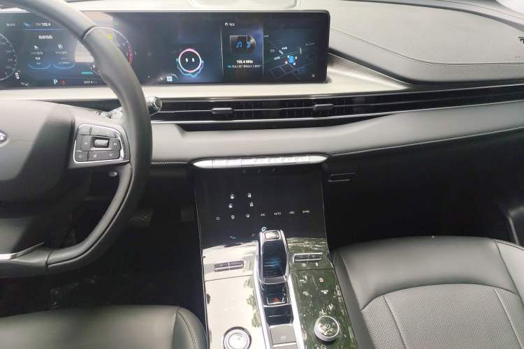 Used Chery Tiggo 8 PLUS 2022 290TGDI DCT Haoting Edition