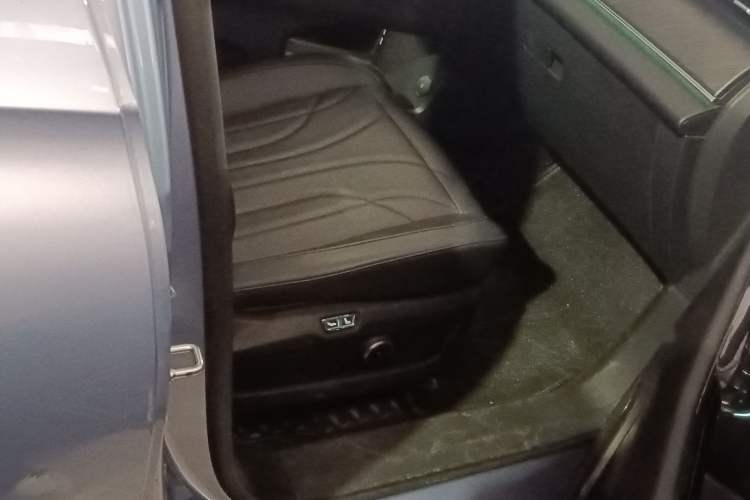 Used Chery Fengyun T9 2024 120 Long-Range Flagship Version 7 Seats Ternary Lithium