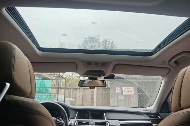 Used BMW 7 Series 2013 740Li Leading Model Headliner