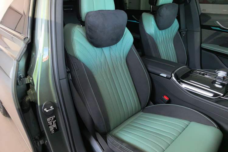 Used Hongqi H9 2024 2.0T Qixiang Private Style Edition