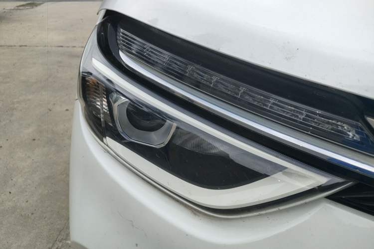 Used Dongfeng Aeolus AX4 2017 1.6L DCT Trendy Style