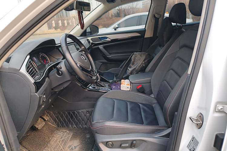 Used Volkswagen Tayron 2019 330TSI Two-Wheel Drive Luxury Model China VI Standard Left Front Seat