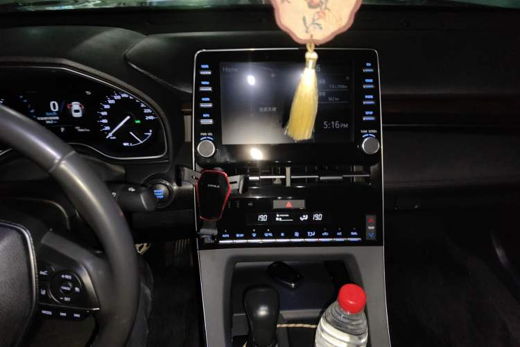 Used Toyota Avalon 2019 2.0L Luxury Edition China VI Standard