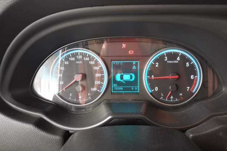 Used Brilliance V5 2014 1.5T Automatic Two-Wheel Drive Luxury Version