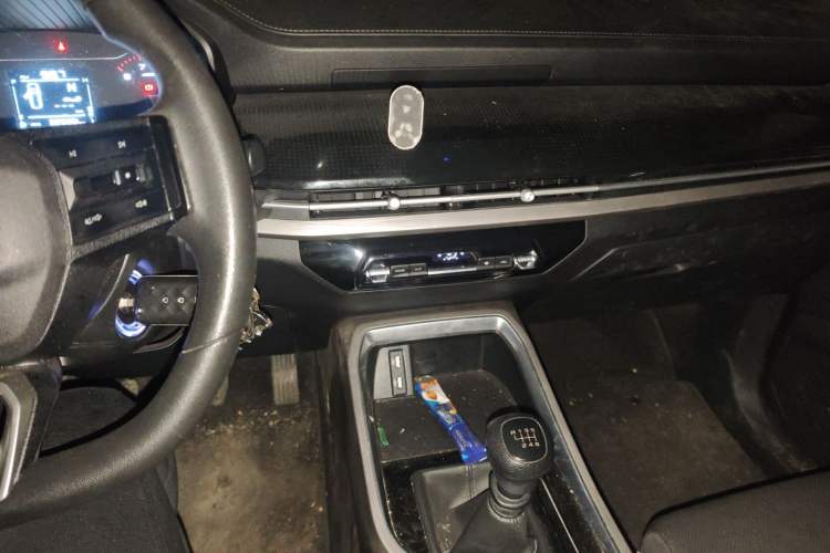 Used Wuling Jiachen 2022 1.5L Manual Enjoyment Elite Model