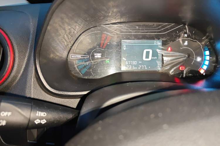 Used Dongfeng NAMMI BOX 2022 Chasing Wind Edition 331 km Standard Model Odometer Close Up