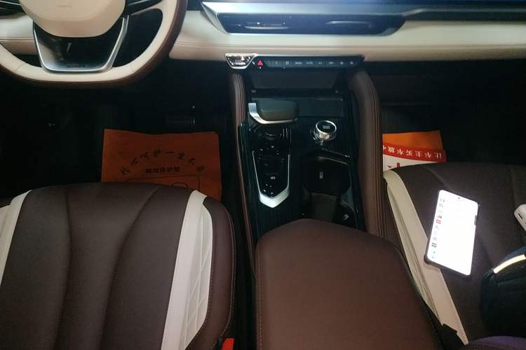 Used Geely Auto Monjaro L 2024 2.0TD High-Power Automatic Two-Wheel Drive Yunqi Version