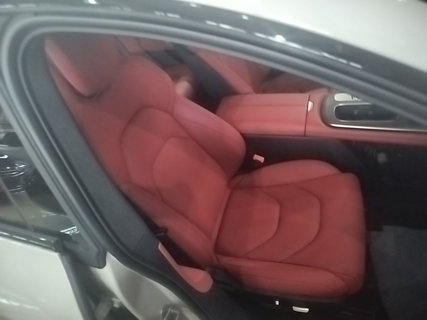 Xiaomi Auto SU7 2024 Rear-Drive Long-Range Intelligent Driving Version — снимка 19