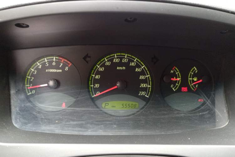 Used Roewe W5 2014 1.8T 2WD Automatic Tharu Special Edition