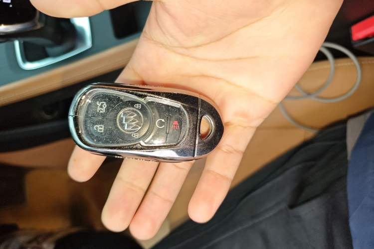 Used Buick LaCrosse 2018 28T Elite Edition