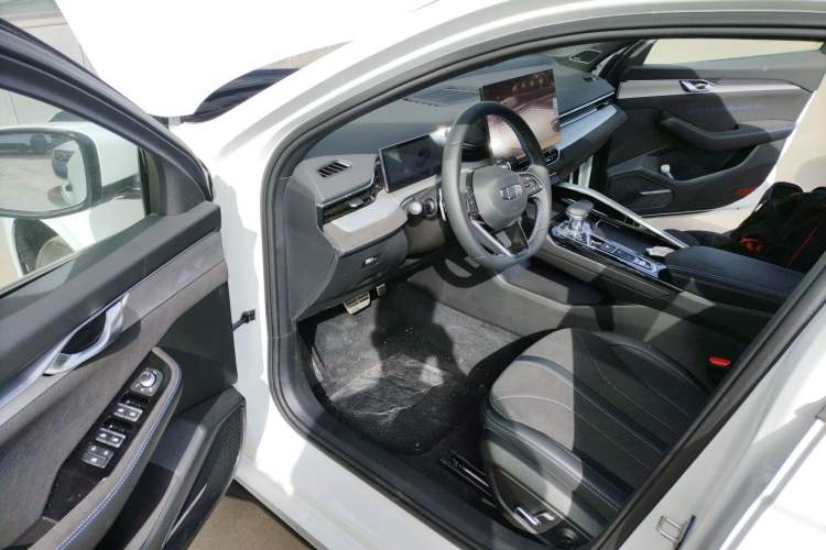 Used Geely Auto Preface 2025 Dongfang Yao 2.0TD Lanxing Edition