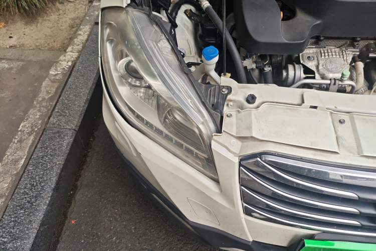 Used Suzuki S-Cross 2015 1.4T Automatic Two-Wheel Drive Prestige Model
