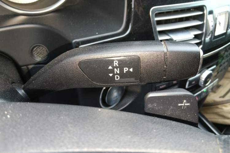 Used Mercedes-Benz E-Class 2015 E 200 L Sport Edition Gear Lever
