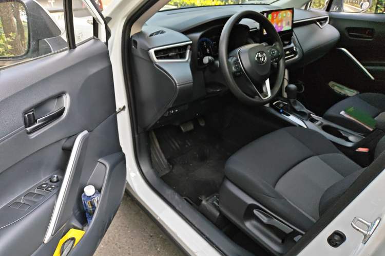 Used Toyota FRONTLANDER 2023 2.0L CVT Leading Edition