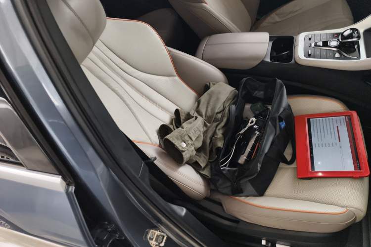 Used BYD Song Pro New Energy 2024 HONOR Edition DM-i 110KM Excellence Model Right Front Seat