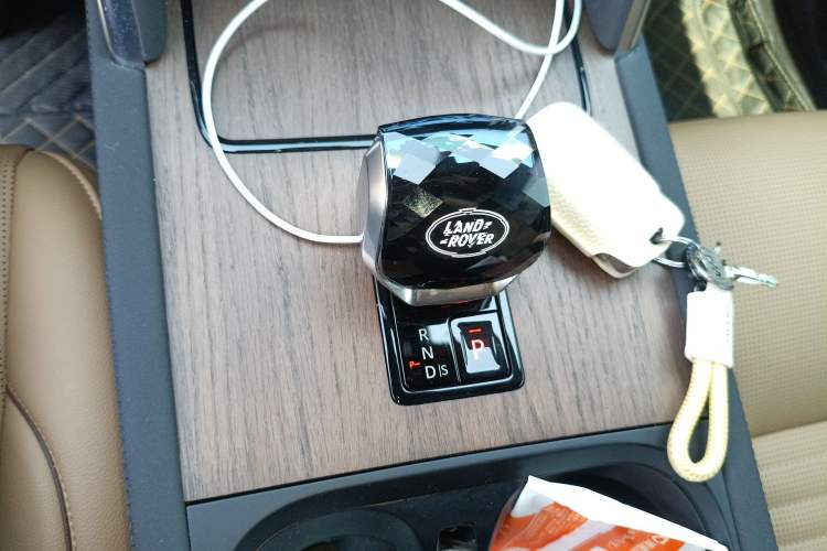 Used Land Rover Discovery Sport 2024 Performance Tech Edition Gear Lever