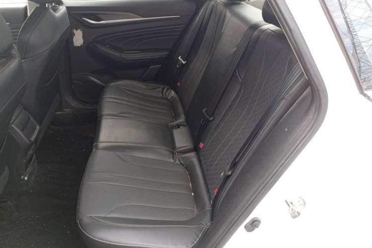 Used CHANGAN Eado 2021 PLUS 1.6L GDI Manual Elite Model