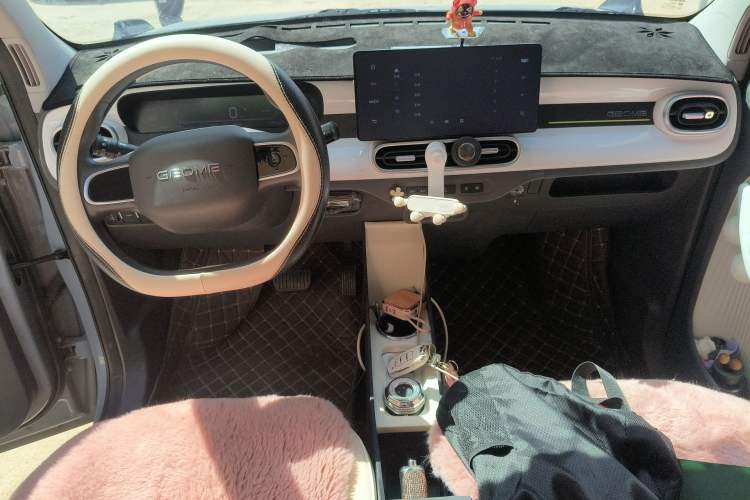 Used Geely Galaxy Panda 2025 210km Panda Kart Center Console