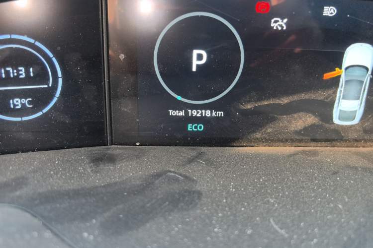 Used CHANGAN UNI-V 2025 1.5T 500Bar Prestige Sporty Version Odometer Close Up