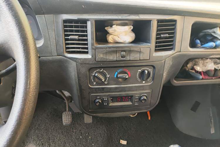 Used Wuling Zhiguang 2015 1.2L Practical LS-I Model