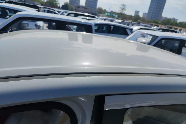 Used Wuling Hongguang MINIEV 2025 Four-Door Version Advanced Edition Roof