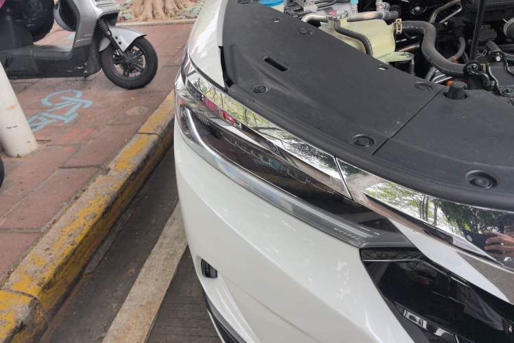 Used Honda Breeze 2021 240TURBO CVT Two-Wheel Drive Smart Enjoyment Version Right Front Headlight