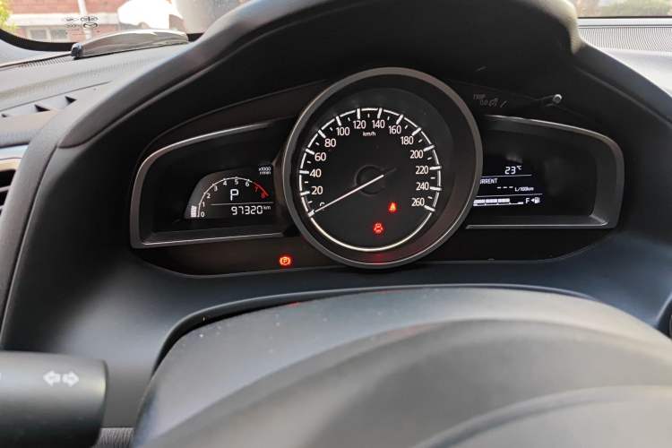 Used Mazda CX-4 2018 2.0L Automatic Two-Wheel Drive Blue Sky Dynamic Version China V Standard Instrument Cluster