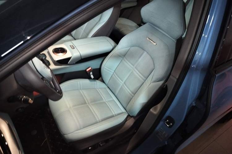 Used Hongqi Tiangong 08 2025 730 Max Rear-Drive Version Left Front Seat