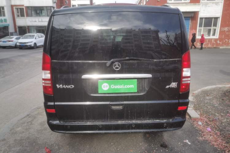 Used Mercedes-Benz Viano 2011 2.5L Navigator Edition