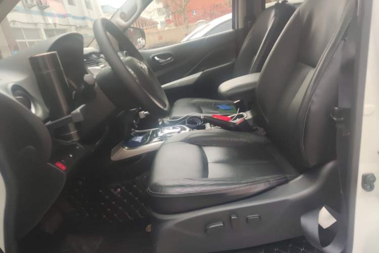 Used Nissan Terra 2018 2.5L Automatic 4x4 Flagship Edition
