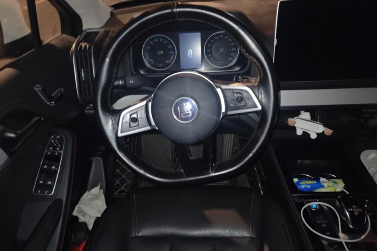 Used BYD Tang New Energy 2018 DM 2.0T All-Wheel Drive Smart Connect Advanced Model 7 Seats China V Emission Standard
