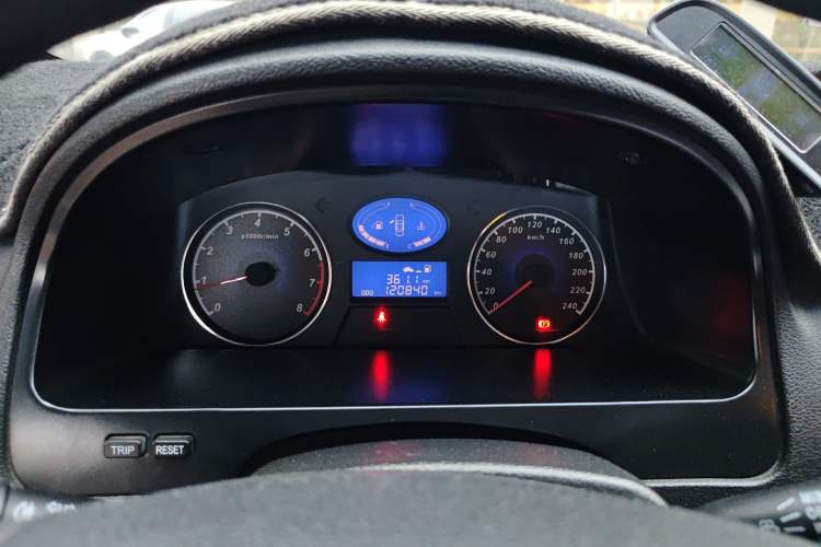 Used Geely Auto Classic Emgrand 2013 Hatchback 1.5L Manual Elite Model Instrument Cluster