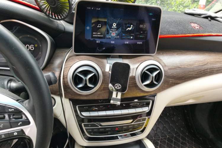 Used BAIC Beijing EU5 2018 R500 Smart Wind Edition
