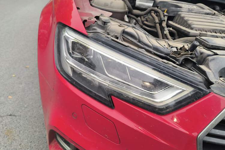 Used Audi A3 2019 Limousine 35 TFSI Fashion Edition China V standard Right Front Headlight