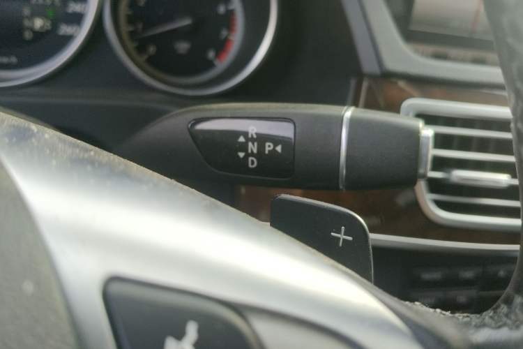 Used Mercedes-Benz E-Class 2015 E 200 L Gear Lever
