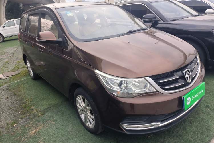 Used Baojun 730 2016 Revised 1.5L Manual Standard Version 7 Seats China V Emission Standard