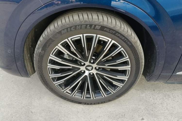 Used Deepal S09 2025 Four-Wheel Drive Ultra+ Custom Edition