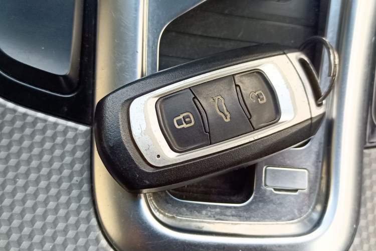 Used Geely Auto Emgrand GS 2016 Elegant Edition 1.3T Automatic ZhenShang Model Vehicle Key