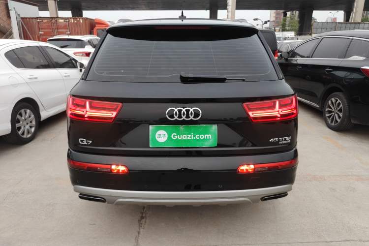 Used Audi Q7 2018 45 TFSI Technology Edition Rear